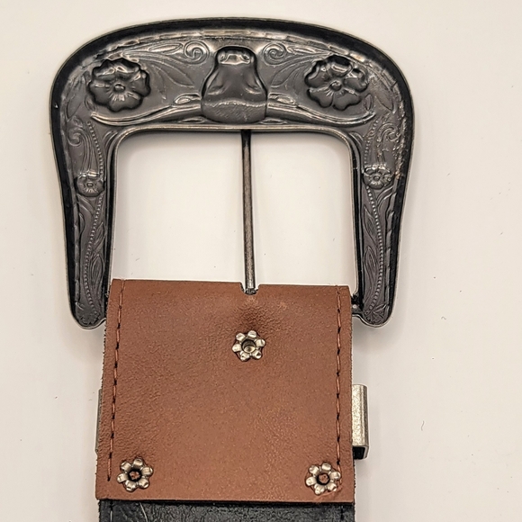 34" NWOT Chunky Boho Western Longhorn Buckle Cottagecore Festival Satement Belt - Picture 2 of 2